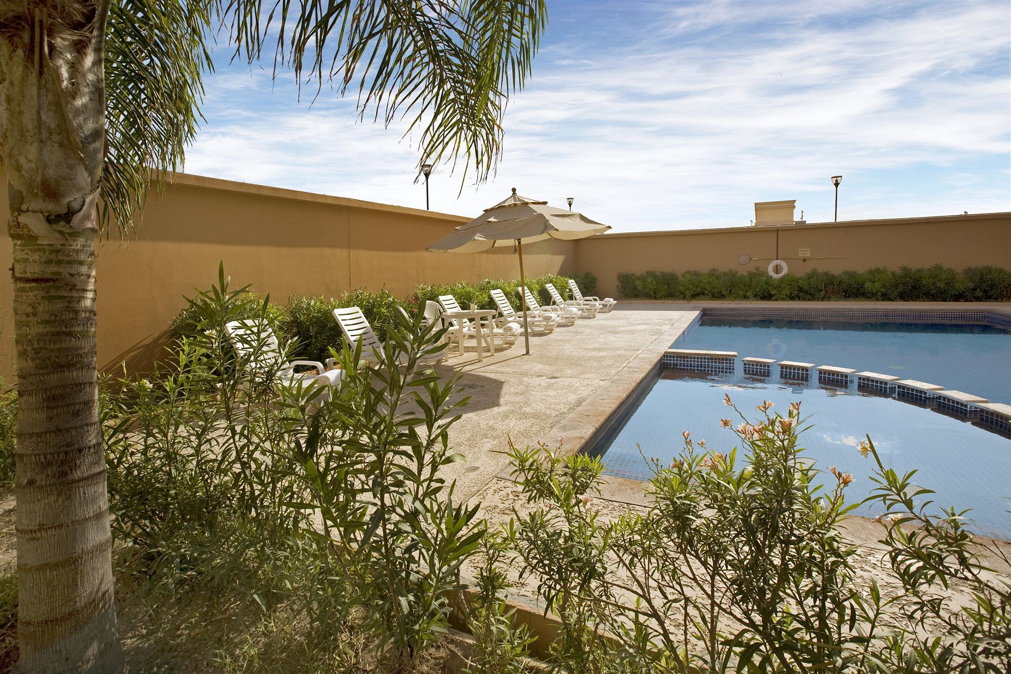 Altavista Hotel Reynosa Exterior foto